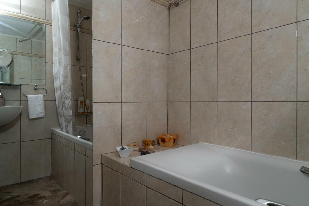 Appartamento Acropolis Koukaki Loft Private Garden Atene Esterno foto