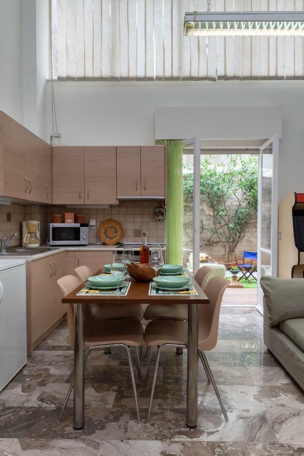 Appartamento Acropolis Koukaki Loft Private Garden Atene Esterno foto